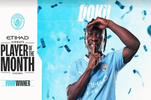 هالاند جاء ثالثًا.. دوكو يحصد أول جائزة مع مانشستر سيتي (فيديو)